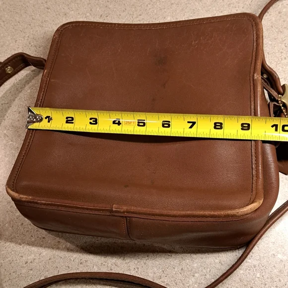 Vintage Coach Cognac Brown Leather Crossbody Bag - Picture 3 of 16